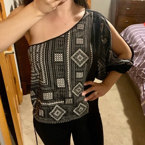 BCBG One Shouldered Patterned Top - Picture 8 of 8